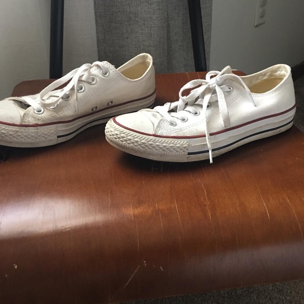 Converse All Stars (women’s 7.5)